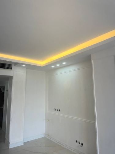 نقاش ساختمان عالی