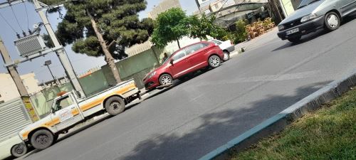 یدک کش قلعه حسن خان