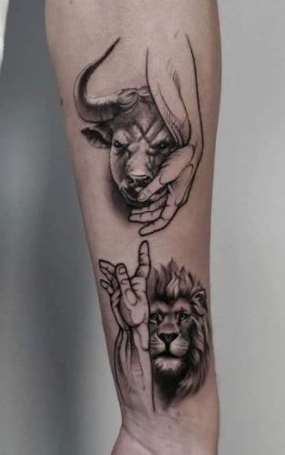 تاتو کار حرفه ای بدن در اصفهان