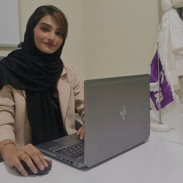 دنیا باقری نژاد 
