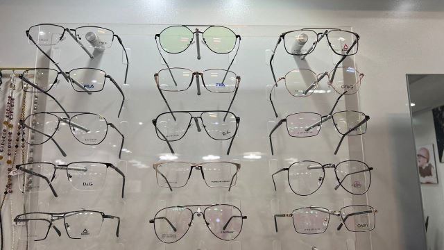 بهترین بینایی سنجی و عینک ویهان