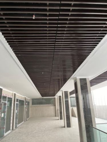 بهترین تولید کننده سقف کاذب تایل آلومینیومی