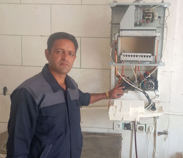 حسین محسنی زاده 