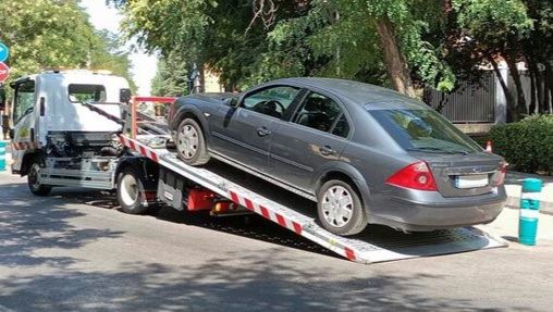 یدکش اصفهان 09138189838 