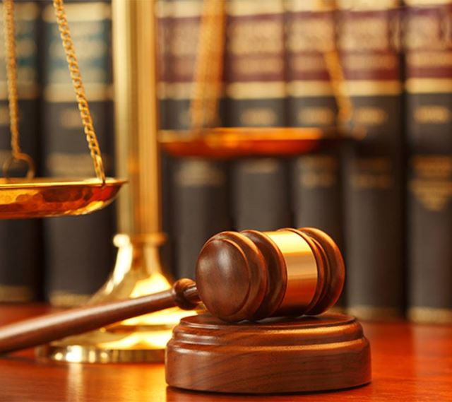 بهترین وکیل در کیش 