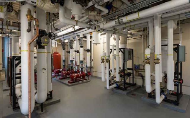 تعمیر موتورخانه در شمال تهران