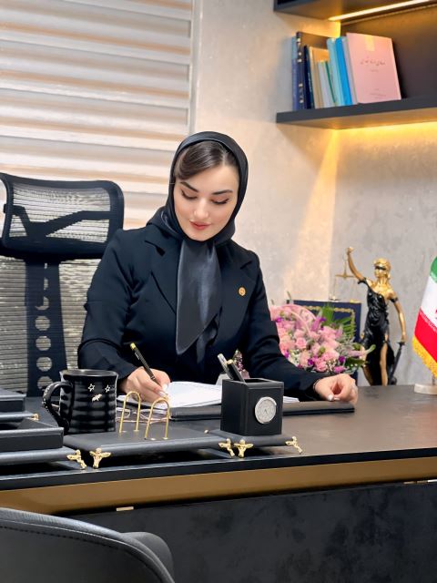 زهرا عسگری
