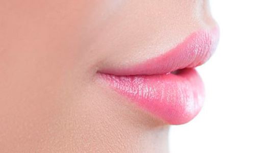 تزریق ژل لب روسی در قائمشهر 