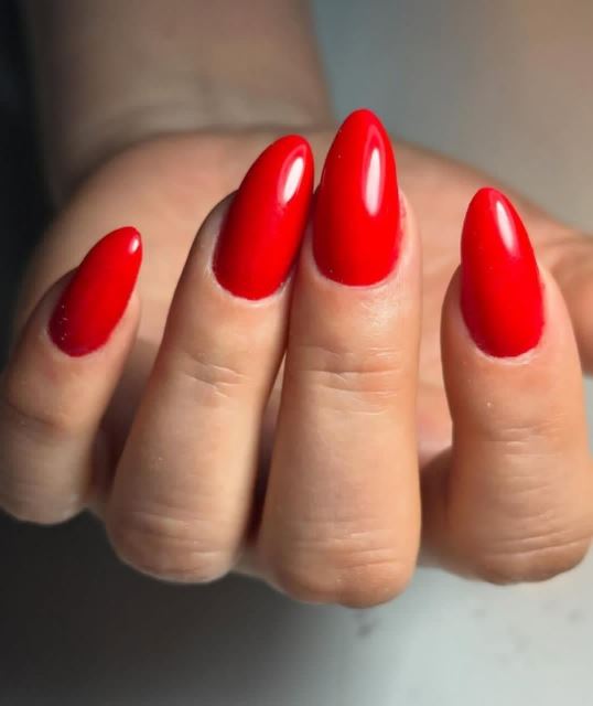 انجام خدمات کاشت ناخن در شیراز