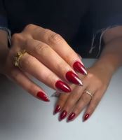 انجام خدمات کاشت ناخن در شیراز