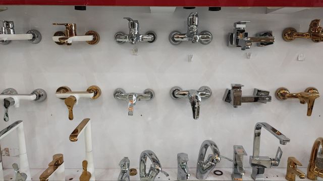 کلینیک ساختمانی در بروجن