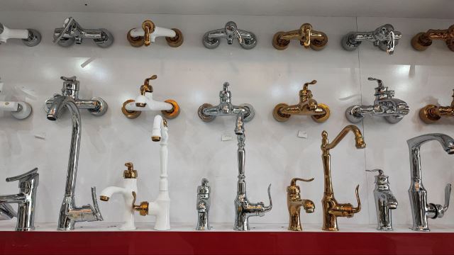 کلینیک ساختمانی در بروجن