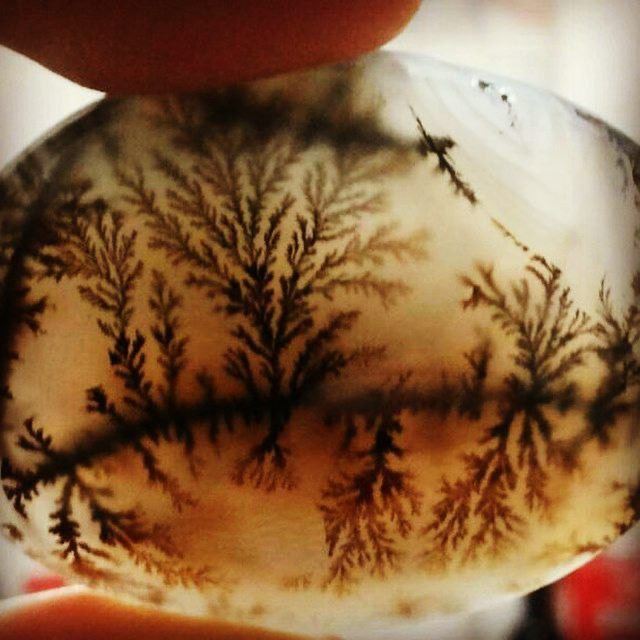 مرکز تشخیص سنگ قیمتی 