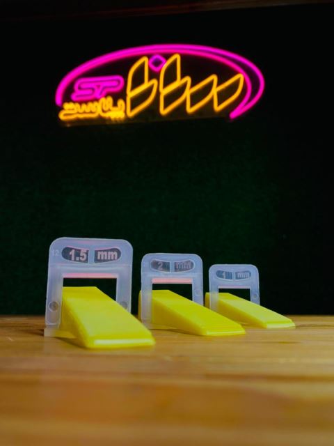 همتراز کاشی 