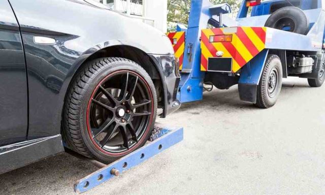 یدک کش شبانه روزی در یزد