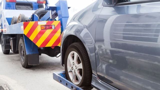 یدک کش شبانه روزی در یزد