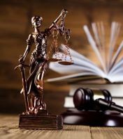 وکیل دعاوی کیفری در اصفهان