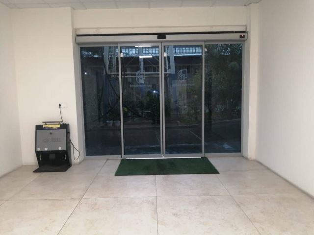 اجرای کرتین وال و نمای شیشه ای ساختمان