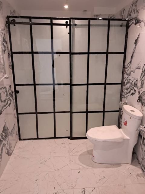 اجرای کرتین وال و نمای شیشه ای ساختمان در تهران