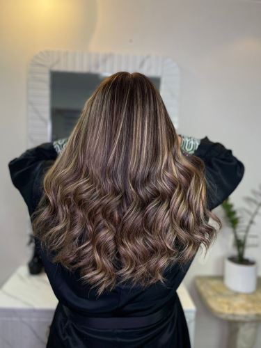 بهترین مدرس رنگ و لایت کرج