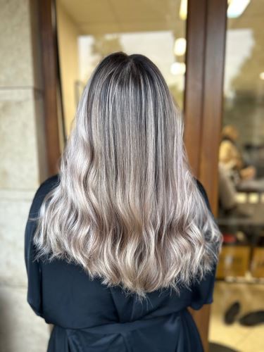 بهترین مدرس رنگ و لایت کرج