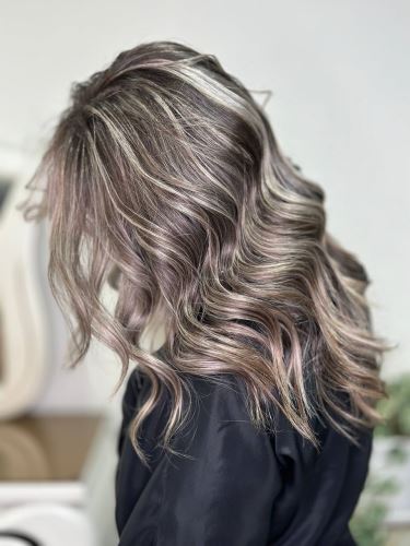 بهترین مدرس رنگ و لایت کرج