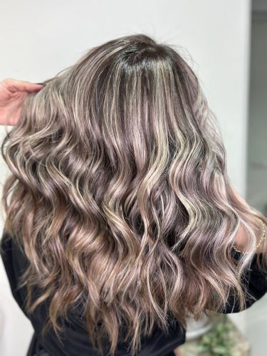 بهترین مدرس رنگ و لایت کرج