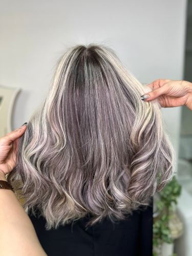 بهترین مدرس رنگ و لایت کرج