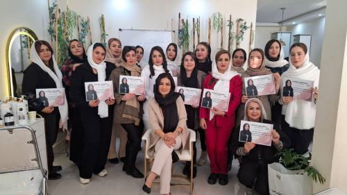 آموزش رنگ مو در کرج