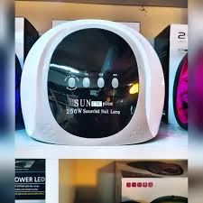 فروشگاه ناخن ومژه فاتحی