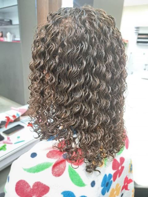 بهترین سالن زیبایی در قروه فر مو