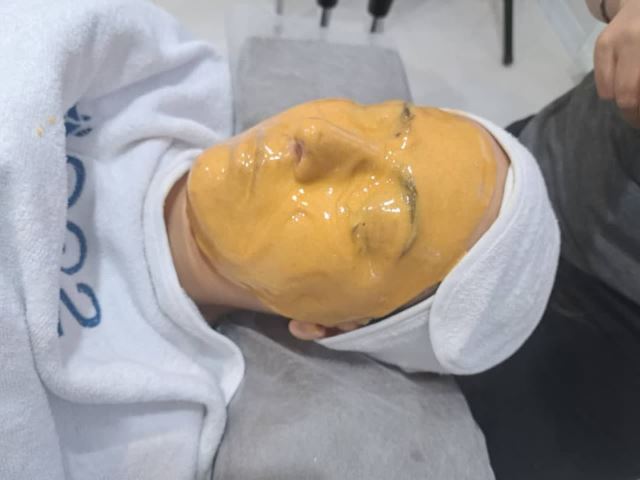 بهترین سالن زیبایی در قروه