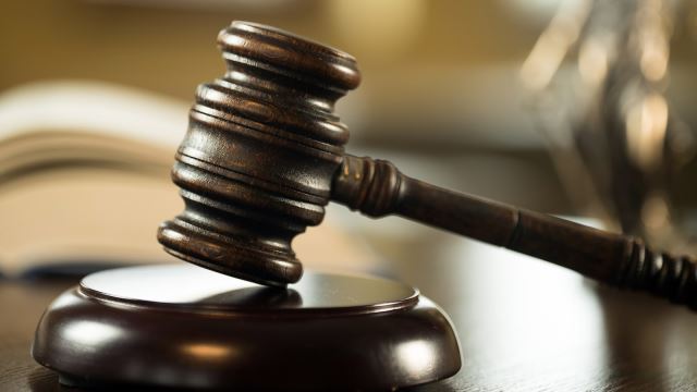 بهترین وکیل امور کیفری در ورامین 