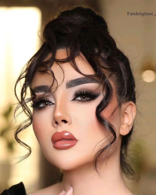 میکاپ آرتیست در اصفهان