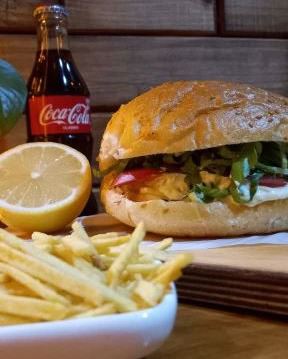 بهترین فست فود در اقلید