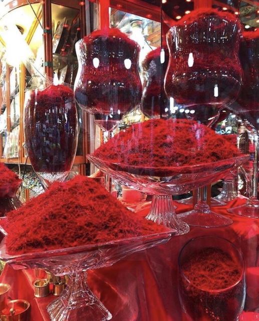 شراء الزعفران عبر الإنترنت 