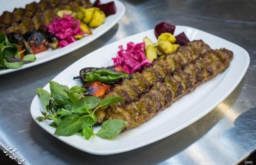 کباب کوبیده اصفهان