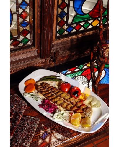 کباب کوبیده اصفهان