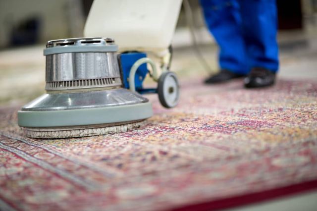 قالیشویی در آتشگاه
