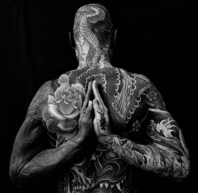 بهترین تتو کار در قم 