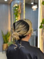 اموزشگاه تخصصی رنگ و کراتین نجف اباد