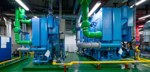 تعمیرات موتورخانه در غرب تهران