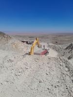 معدن فلدسپات زرین