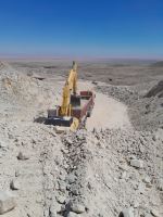 معدن فلدسپات زرین