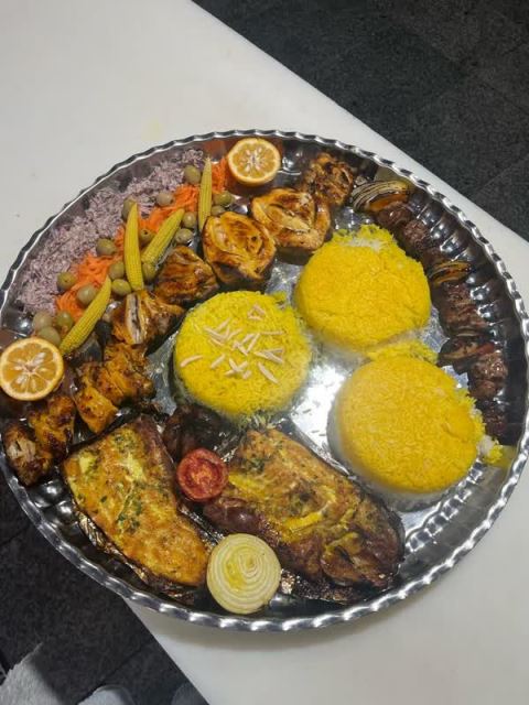 باغ رستوران محلات