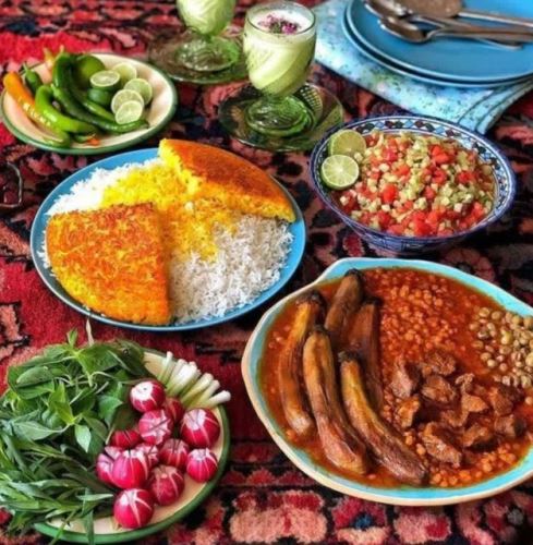 آشپزخانه ته دیگ در میبد09133567717