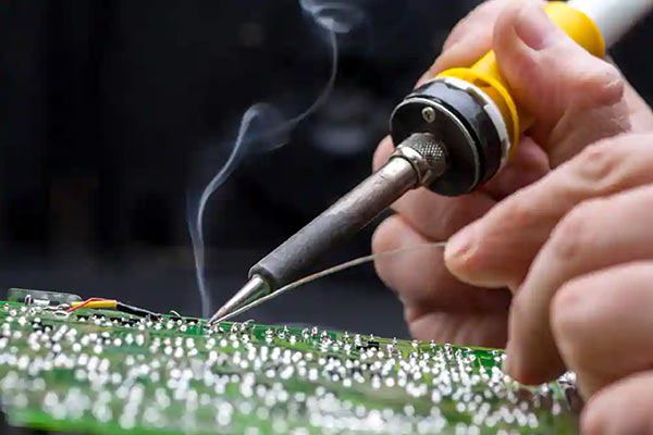 تعمیر دیتا پروژکتور در اصفهان 