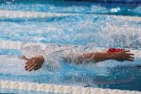 آموزش شنا مردان در تبریز