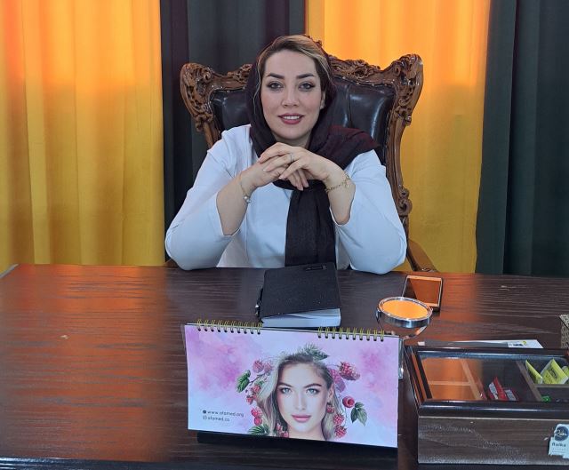 دکتر الهه ابراهیمی 