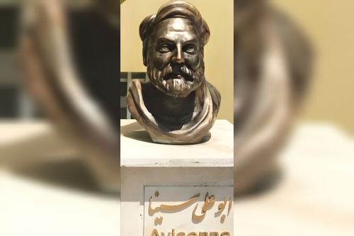 معروف ترین مجسمه ساز در تهران